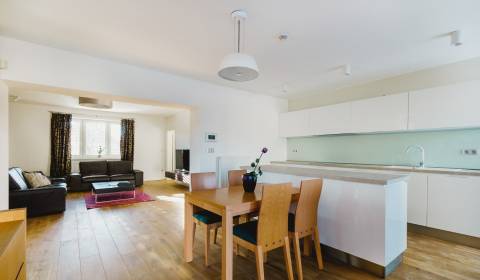 Eladó Családi ház, Családi ház, Nitra, Szlovákia