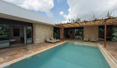 LUXURY 2-BEDROOM VILLA IN PAJE