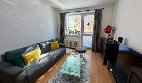 Eladó 3 szobás lakás, 3 szobás lakás, Hurbanova, Senica, Szlovákia