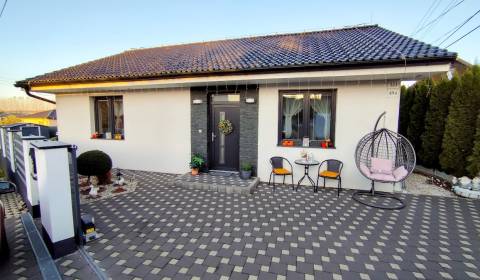 Eladó Családi ház, Családi ház, Nitra, Szlovákia