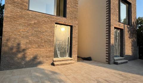 Eladó Családi ház, Családi ház, Bratislava - Vajnory, Szlovákia