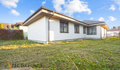 Eladó Családi ház, Családi ház, Dunajská Streda, Szlovákia