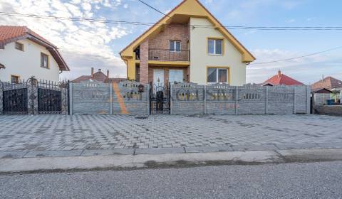 Eladó Családi ház, Családi ház, Dunajská Streda, Szlovákia