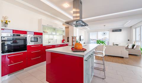 Eladó 3 szobás lakás, 3 szobás lakás, Starohájska, Trnava, Szlovákia