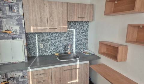 Eladó 1 szobás lakás, 1 szobás lakás, Hviezdoslavova, Komárno, Szlovák