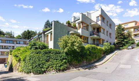 Eladó 4 szobás lakás, 4 szobás lakás, Čapkova, Bratislava - Staré Mest