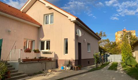 Eladó Családi ház, Családi ház, Komárovská, Bratislava - Podunajské Bi