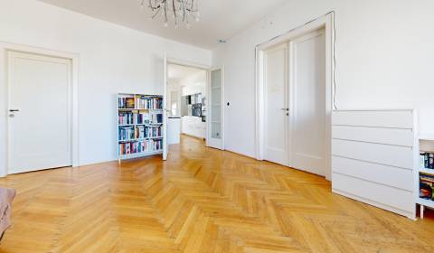 Eladó 3 szobás lakás, 3 szobás lakás, Dunajská, Bratislava - Staré Mes