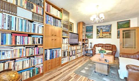 Eladó 3 szobás lakás, 3 szobás lakás, Bárdošova, Bratislava - Nové Mes