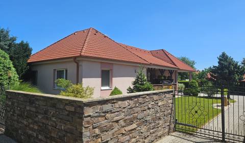 Eladó Családi ház, Családi ház, Kmeťovo, Nové Zámky, Szlovákia