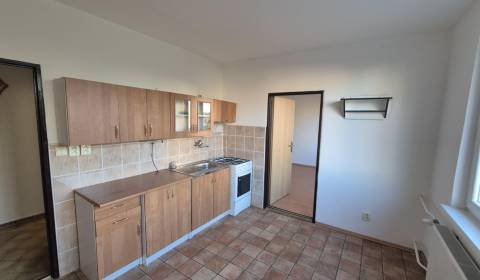 Eladó 1 szobás lakás, 1 szobás lakás, Komárno, Szlovákia