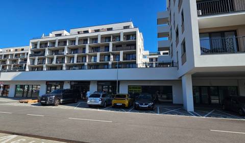 Kiadó Üzlethelység, Üzlethelység, Bratislava - Rača, Szlovákia