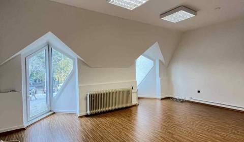 Kiadó Épület, Épület, Meštianska, Komárno, Szlovákia