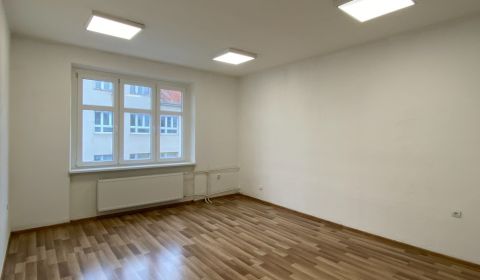 Kiadó Üzlethelység, Üzlethelység, Škultétyho, Martin, Szlovákia