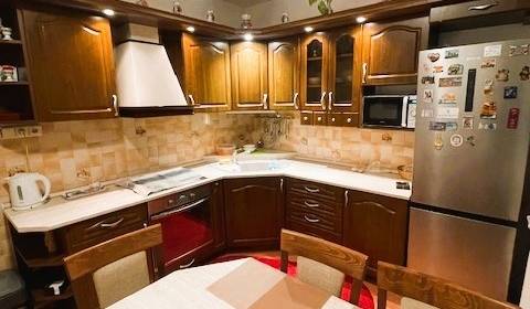 Eladó 3 szobás lakás, 3 szobás lakás, Pezinok, Szlovákia