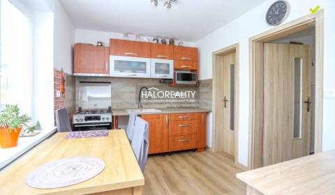 Eladó Családi ház, Považská Bystrica, Szlovákia