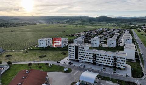 Eladó 4 szobás lakás, 4 szobás lakás, Obchodná, Pezinok, Szlovákia