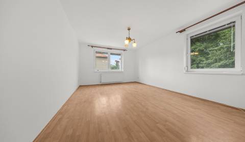 Eladó 3 szobás lakás, 3 szobás lakás, Budovateľská, Malacky, Szlovákia