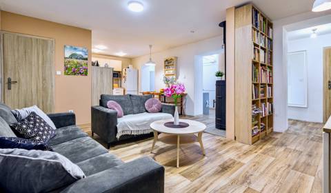 Eladó Családi ház, Családi ház, Záhumenská, Senec, Szlovákia