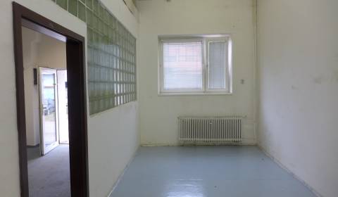 Kiadó Raktárak és ipari épületek, Raktárak és ipari épületek, Bratisla