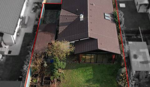 Eladó Családi ház, Családi ház, Pezinok, Szlovákia