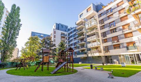 Eladó 4 szobás lakás, 4 szobás lakás, Prešovská, Bratislava - Ružinov,