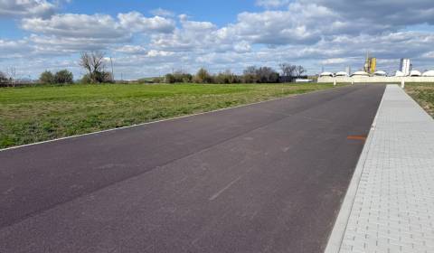 Eladó Telkek - kereskedelmi célra, Telkek - kereskedelmi célra, Trnava