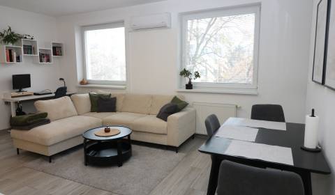 Eladó 2 szobás lakás, 2 szobás lakás, Nezábudková, Bratislava - Ružino