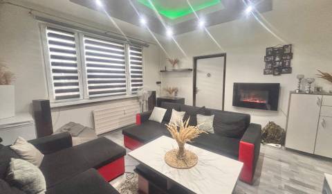 Eladó 3 szobás lakás, 3 szobás lakás, Centrum, Čadca, Szlovákia