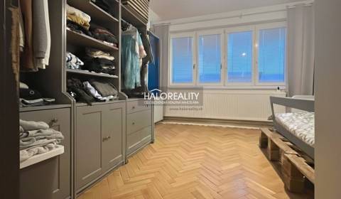 Kiadó 3 szobás lakás, Púchov, Szlovákia