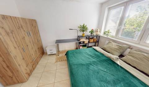 Eladó 3 szobás lakás, 3 szobás lakás, Stummerova, Topoľčany, Szlovákia