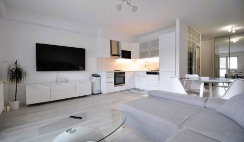 Eladó 1 szobás lakás, 1 szobás lakás, Senec, Szlovákia