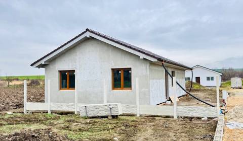 Eladó Családi ház, Családi ház, Nitra, Szlovákia