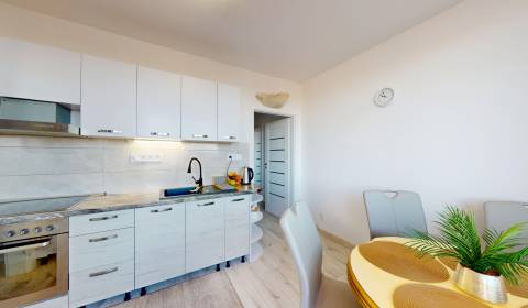 Eladó 3 szobás lakás, 3 szobás lakás, Jesenského 2, Senec, Szlovákia