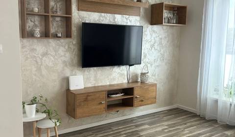 Eladó 3 szobás lakás, 3 szobás lakás, Kráľovianky, Dunajská Streda, Sz