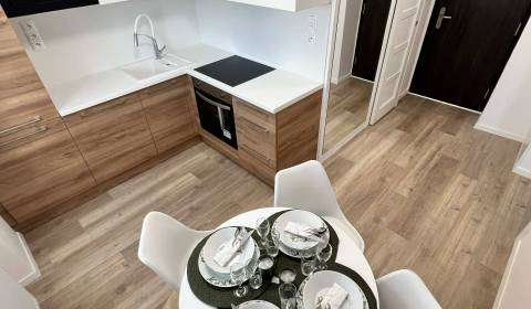 Eladó 2 szobás lakás, 2 szobás lakás, Komárno, Szlovákia