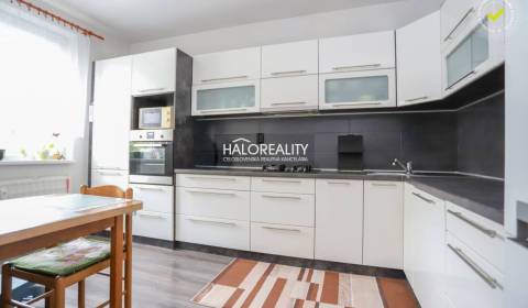 Eladó 3 szobás lakás, Považská Bystrica, Szlovákia