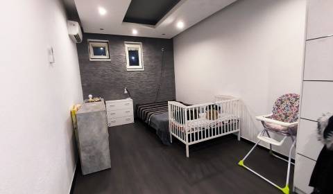 Eladó Családi ház, Családi ház, Rudlovská cesta, Banská Bystrica, Szlo