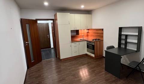 Eladó 1 szobás lakás, 1 szobás lakás, Kysucká, Senec, Szlovákia