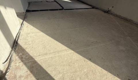 Eladó Családi ház, Családi ház, Senec, Szlovákia