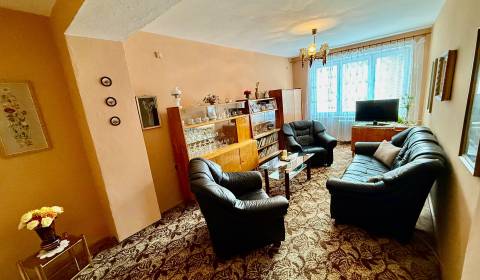 Eladó 2 szobás lakás, 2 szobás lakás, Považská Bystrica, Szlovákia