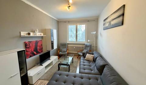 Kiadó 3 szobás lakás, 3 szobás lakás, Palárikova, Senica, Szlovákia