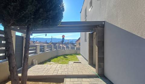 Eladó Családi ház, Családi ház, Košická, Rožňava, Szlovákia