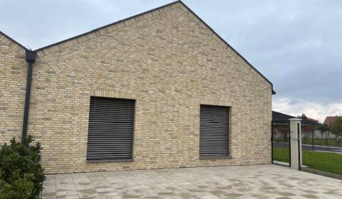 Eladó Családi ház, Családi ház, Fialková, Senec, Szlovákia