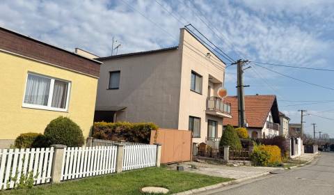 Eladó Családi ház, Családi ház, Topoľčany, Szlovákia