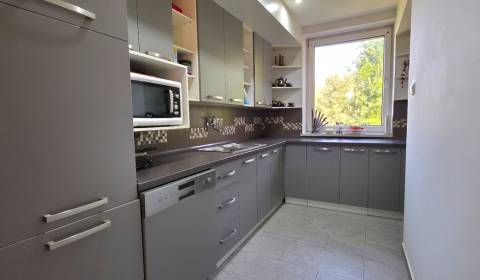 Eladó Családi ház, Családi ház, Prievidza, Szlovákia