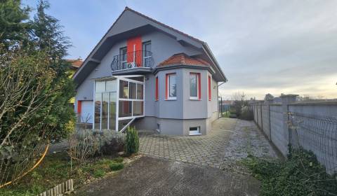 Eladó Családi ház, Családi ház, Pác, Trnava, Szlovákia