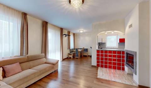 Eladó Családi ház, Családi ház, Okružná, Senec, Szlovákia