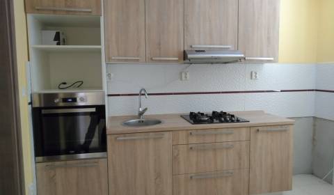 Kiadó 2 szobás lakás, 2 szobás lakás, Nové Zámky, Szlovákia