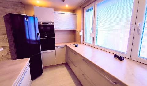 Eladó 3 szobás lakás, 3 szobás lakás, Horská, Partizánske, Szlovákia